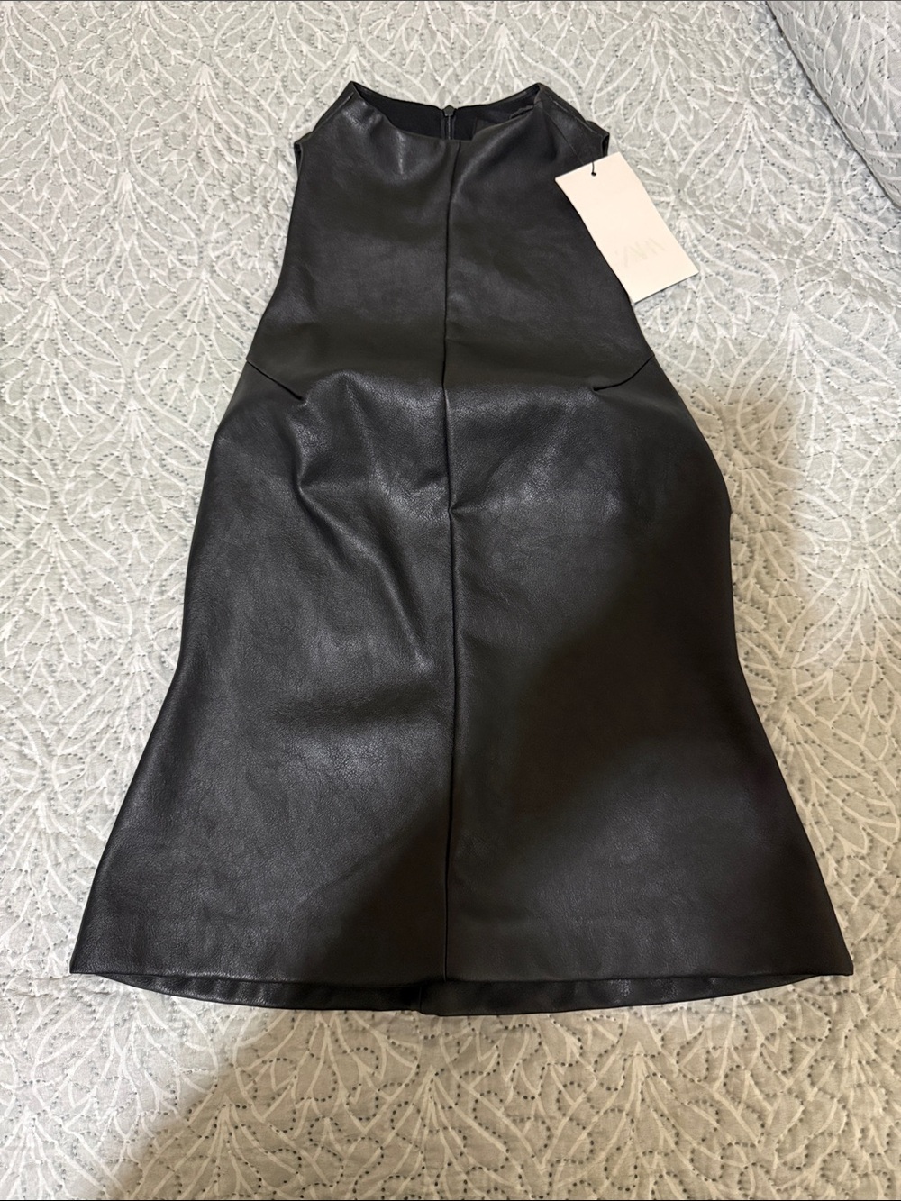 Zara Black V-Neck Long Sleeve Camisole with White Trim
